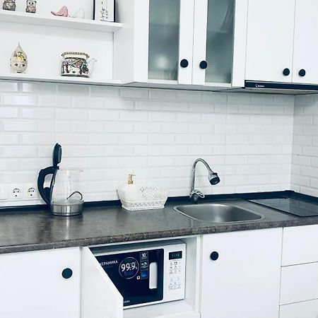 Pirosmani 18D, 12 Floor Apartment บาทูมิ ภายนอก รูปภาพ