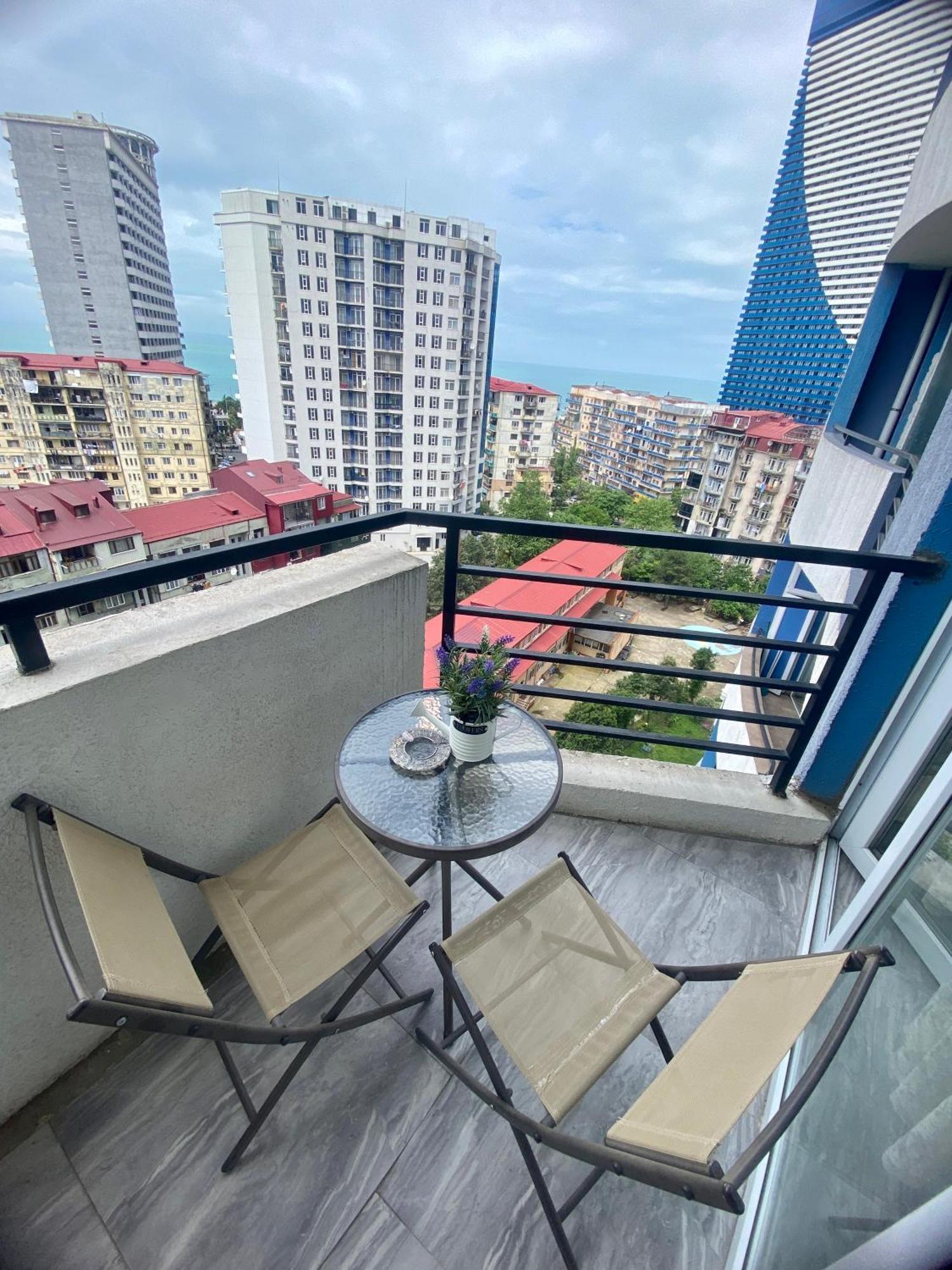 Pirosmani 18D, 12 Floor Apartment บาทูมิ ภายนอก รูปภาพ